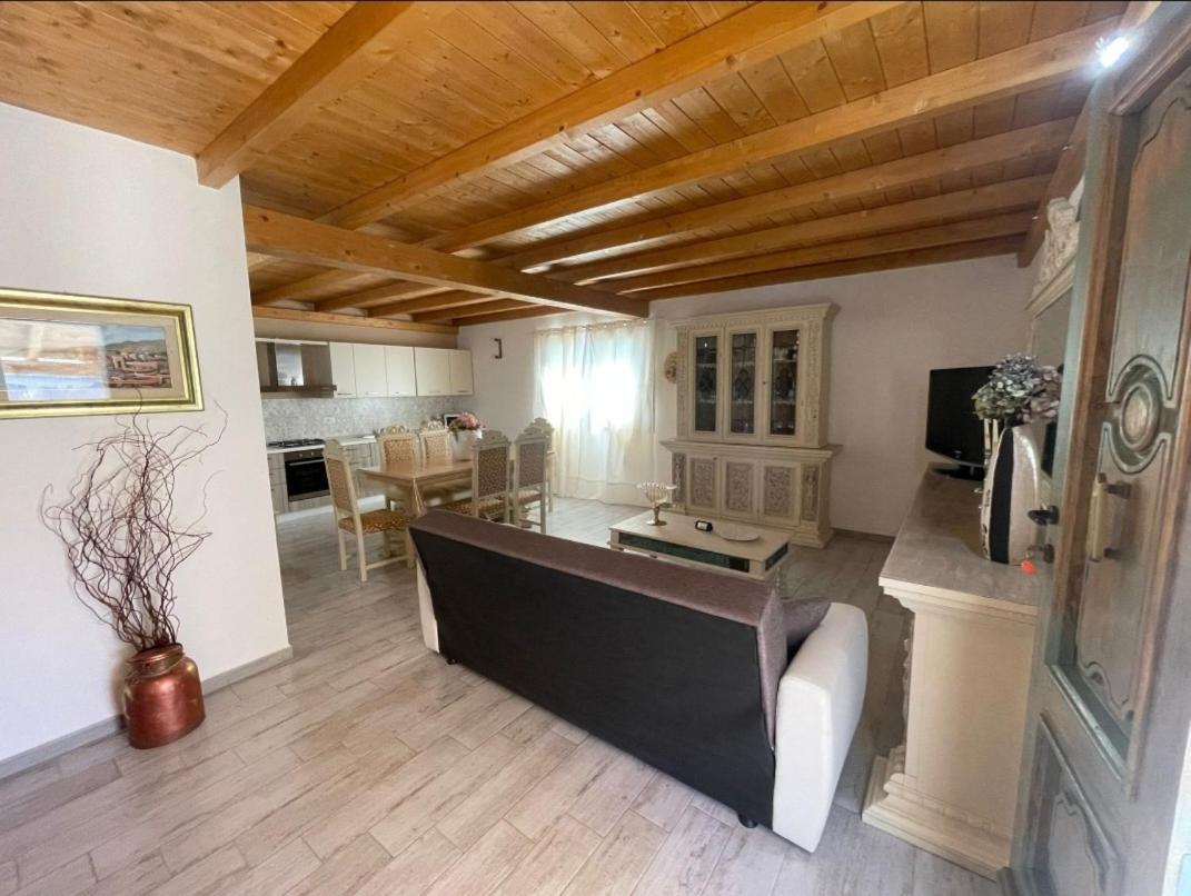 Il Casale Villa Budoni Esterno foto