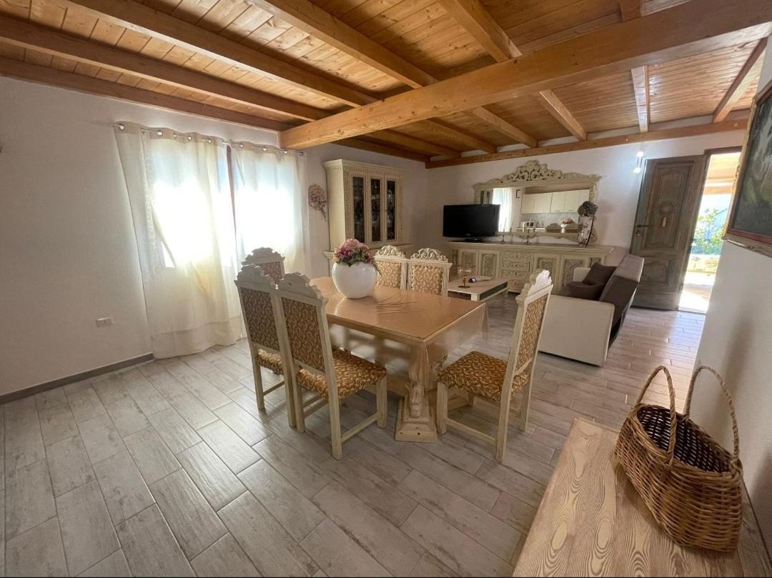 Il Casale Villa Budoni Esterno foto