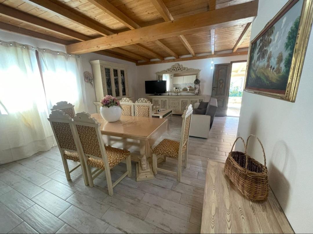 Il Casale Villa Budoni Esterno foto